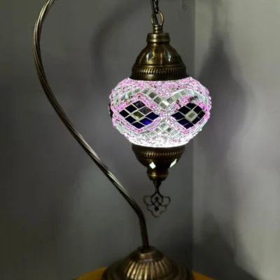 Lampa mozaikowa oryginalna ręcznie robiona różowa i fioletowa