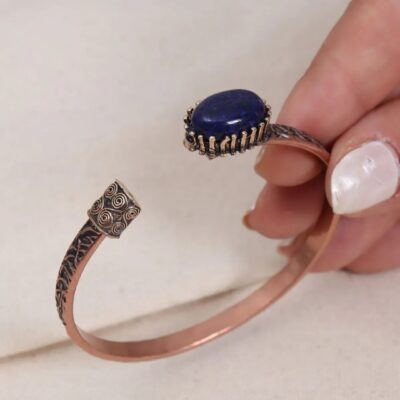 Bransoletka z czystej miedzi z kamieniem lapis lazuli