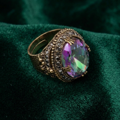 Pierścień z brązu z mistycznym topazem